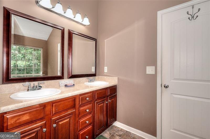 2314 Robin Dr. Loganville - 22