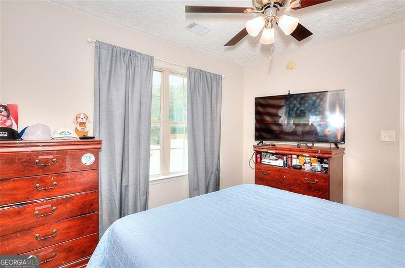 2314 Robin Dr. Loganville - 29