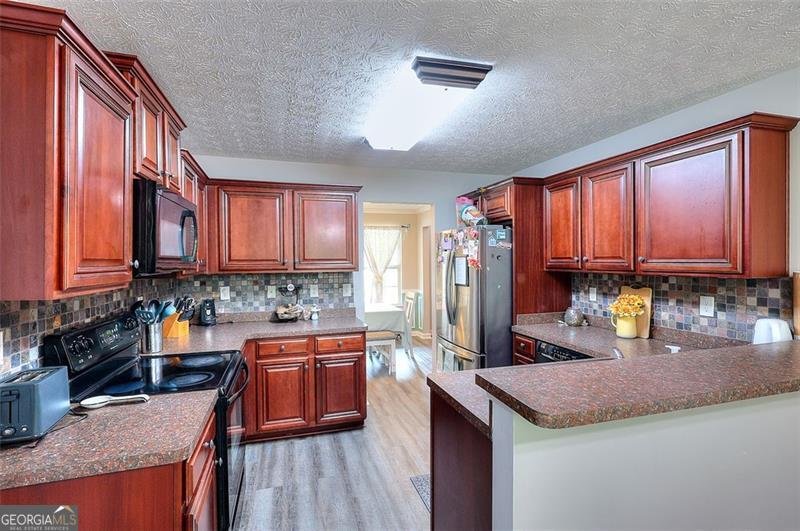 2314 Robin Dr. Loganville - 8