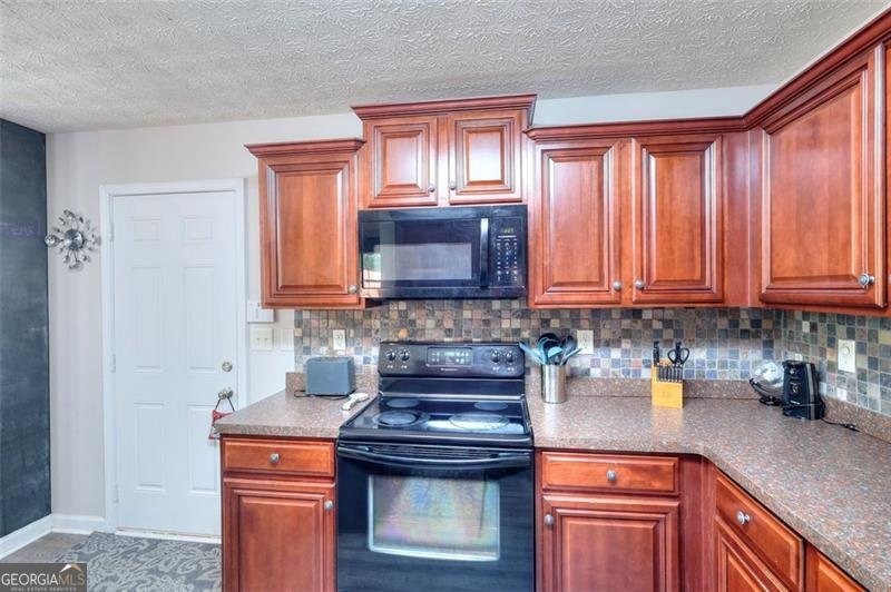 2314 Robin Dr. Loganville - 9