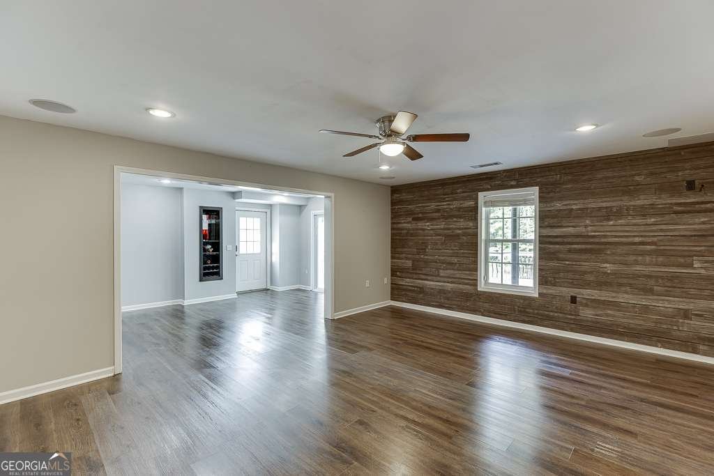 4690 Martins Crossing West Drive Flowery Branch - 41