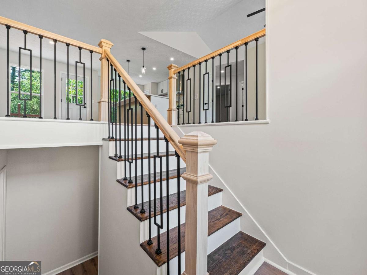 6213 Ivy Springs Drive Flowery Branch - 10