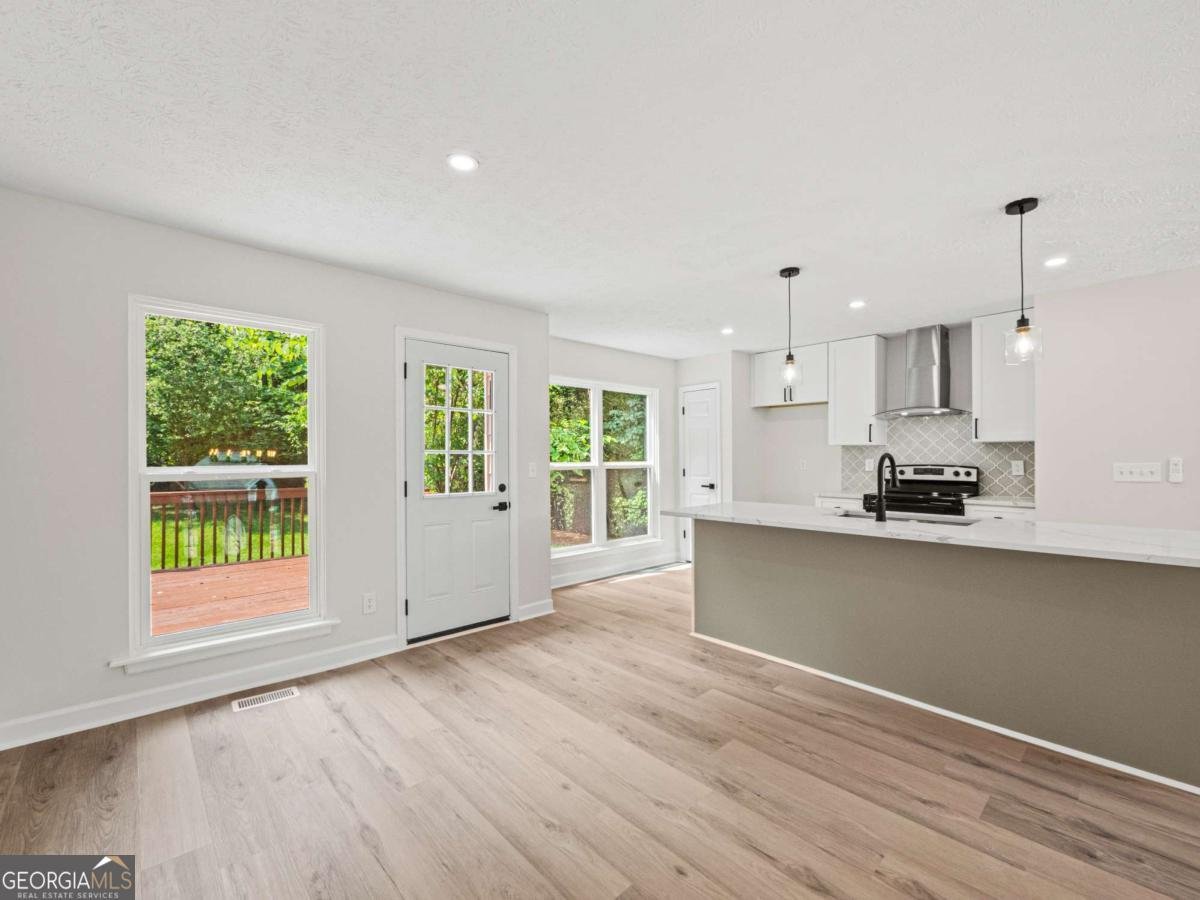 6213 Ivy Springs Drive Flowery Branch - 30