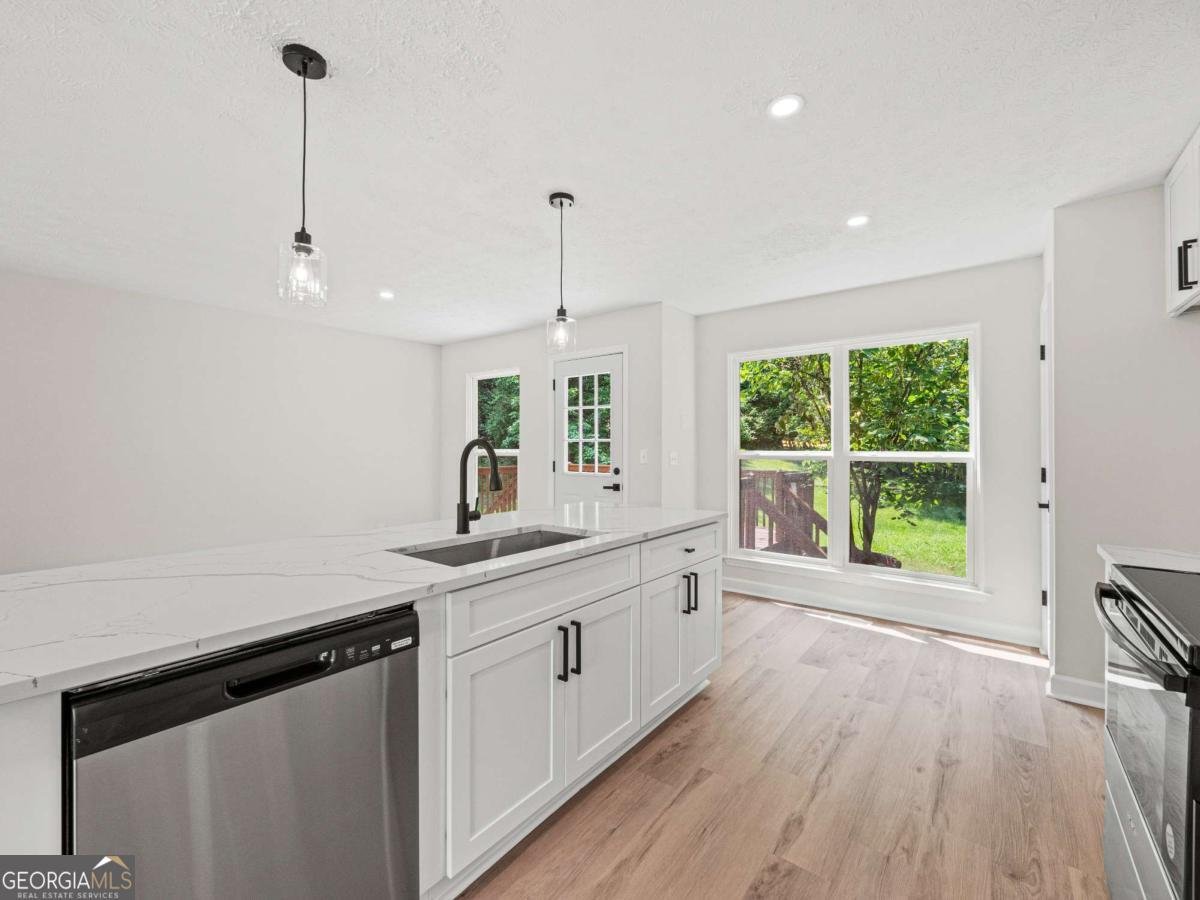 6213 Ivy Springs Drive Flowery Branch - 34