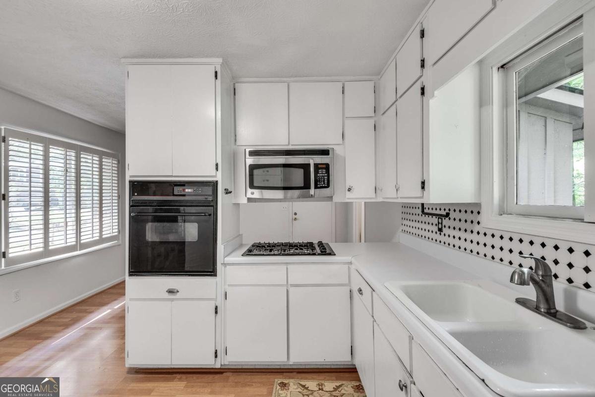 235 Trailmore Court Roswell - 14
