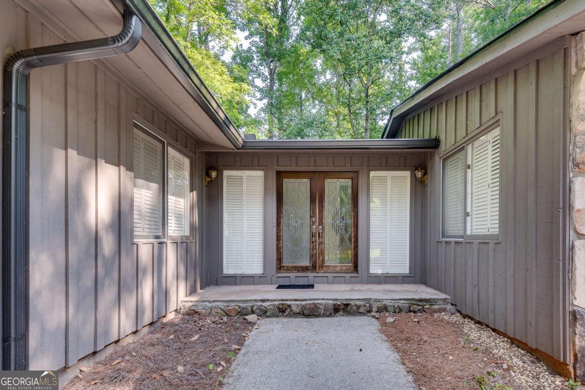 235 Trailmore Court Roswell - 2