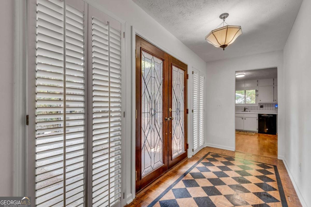 235 Trailmore Court Roswell - 4