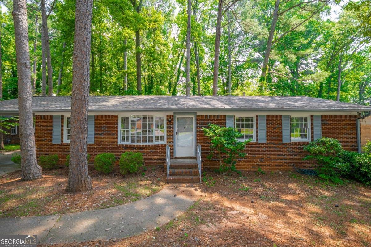 1671 Drayton Woods Drive Tucker - 1
