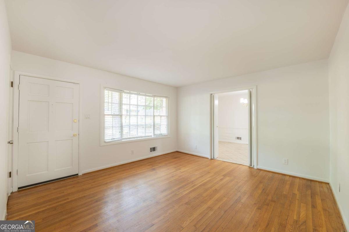 1671 Drayton Woods Drive Tucker - 3