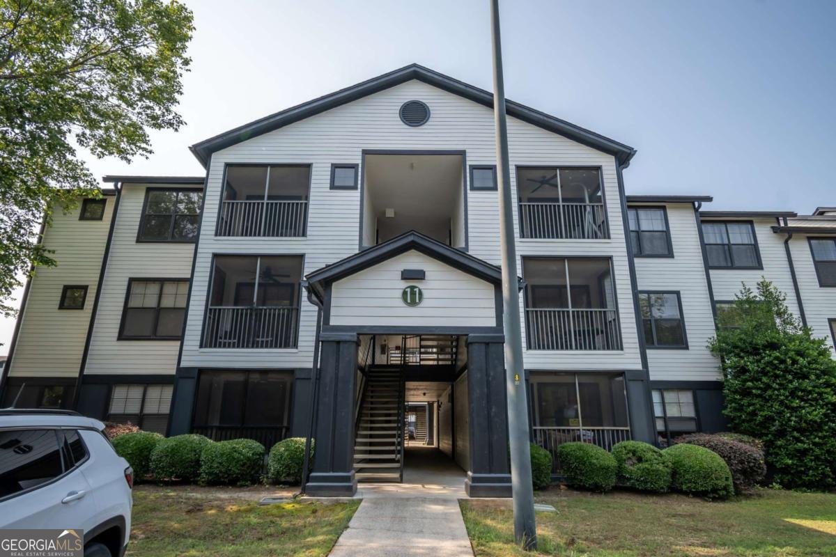 211 North Avenue Athens - 1