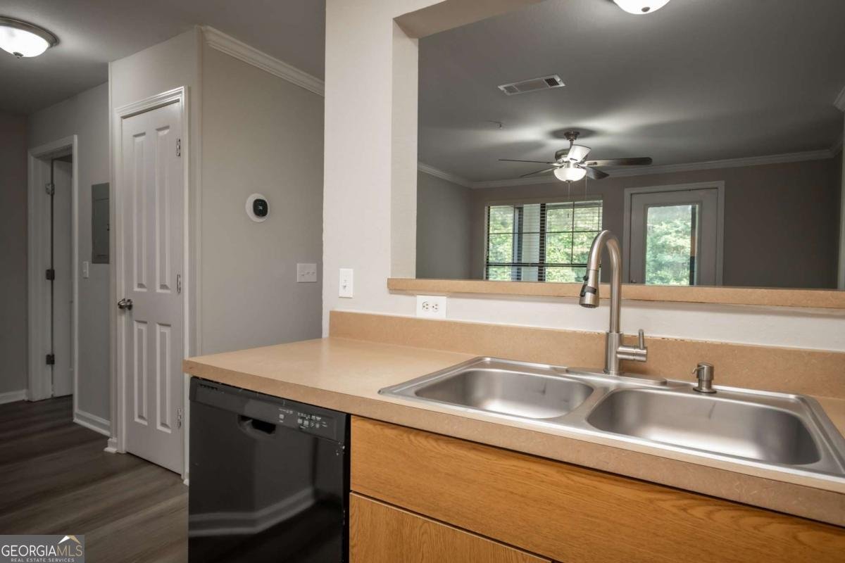 211 North Avenue Athens - 10