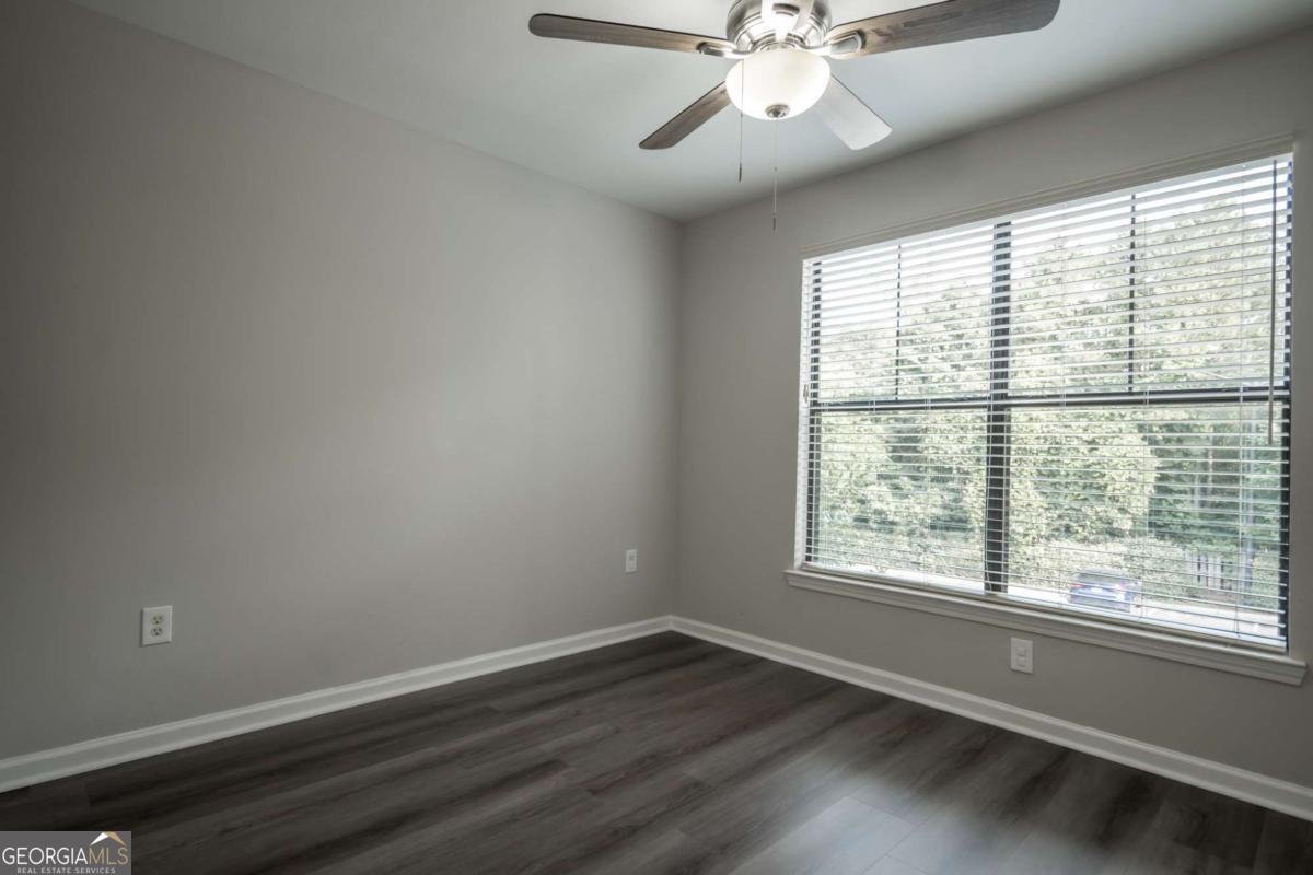 211 North Avenue Athens - 13