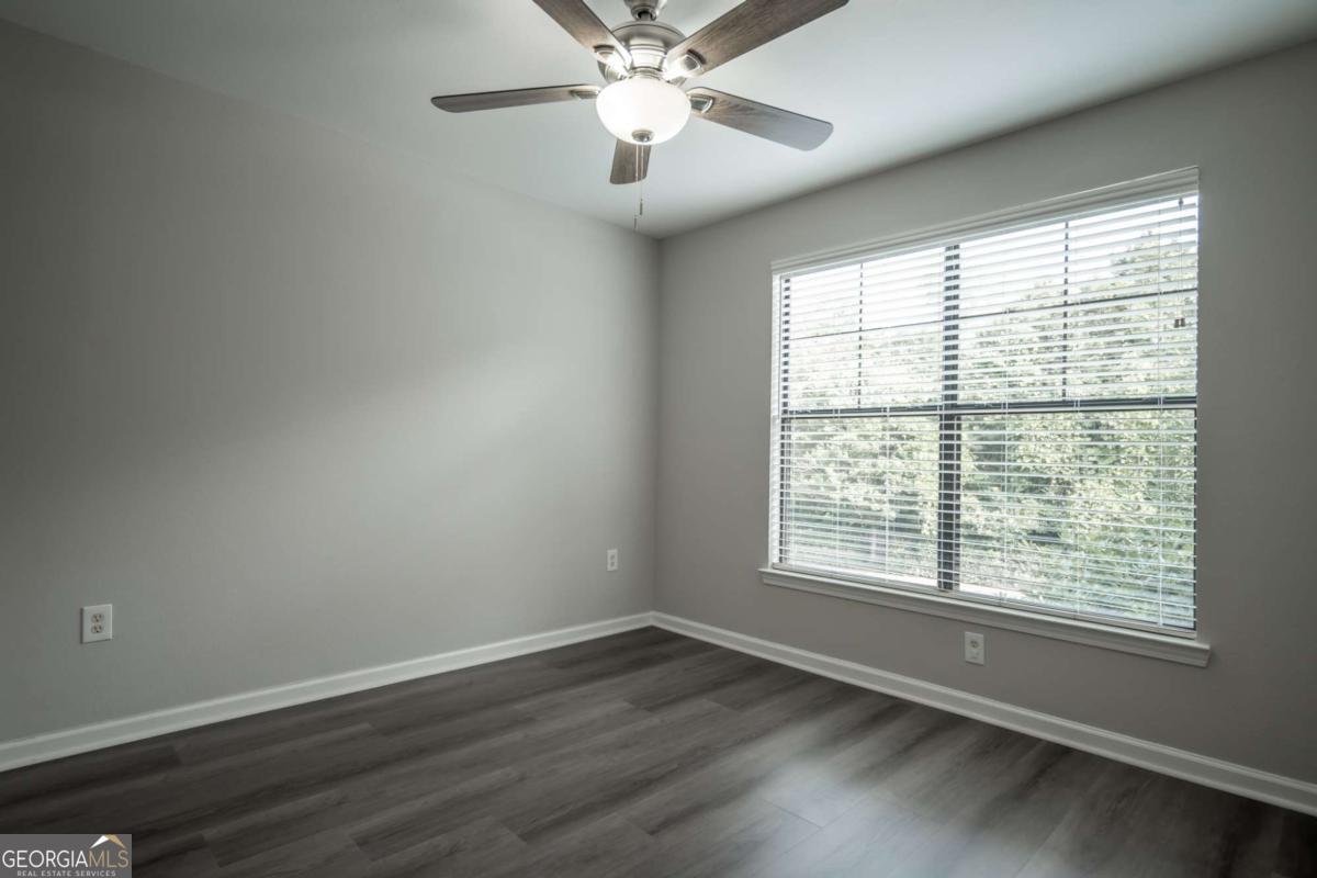 211 North Avenue Athens - 18