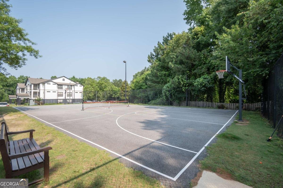 211 North Avenue Athens - 26