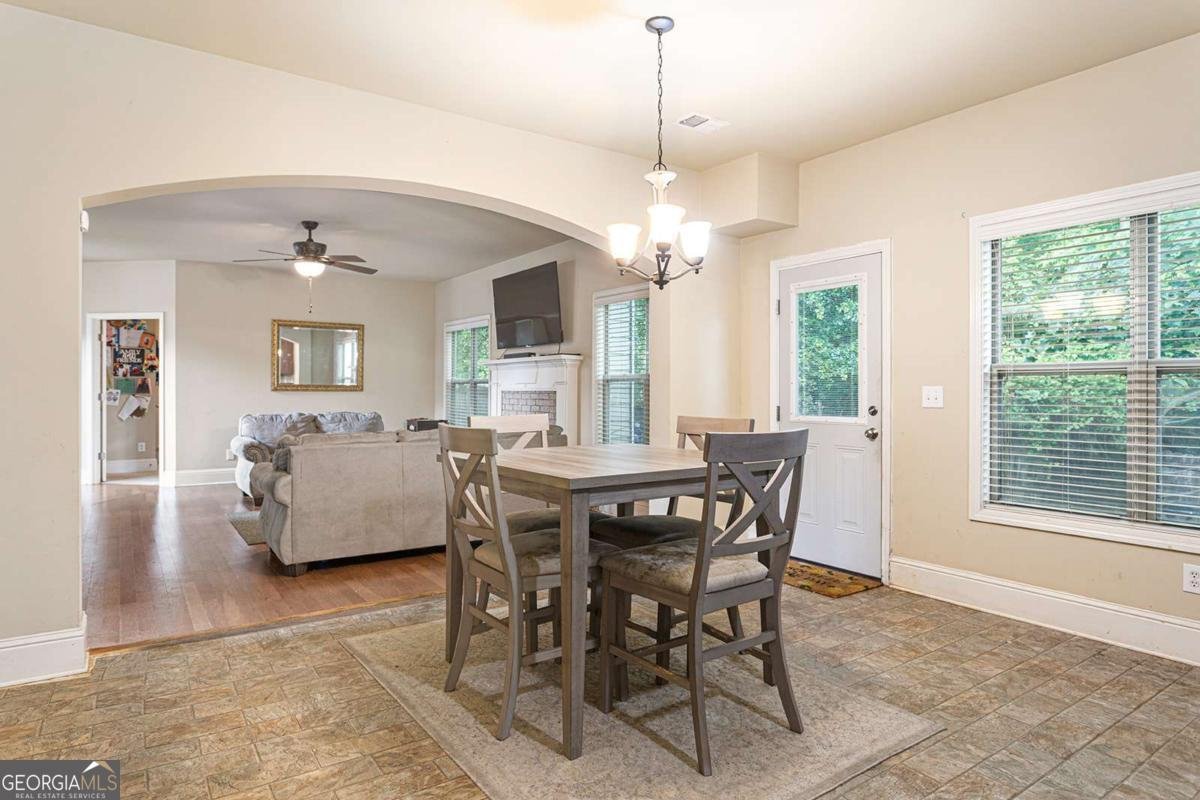 1110 CURETON Drive Austell - 6