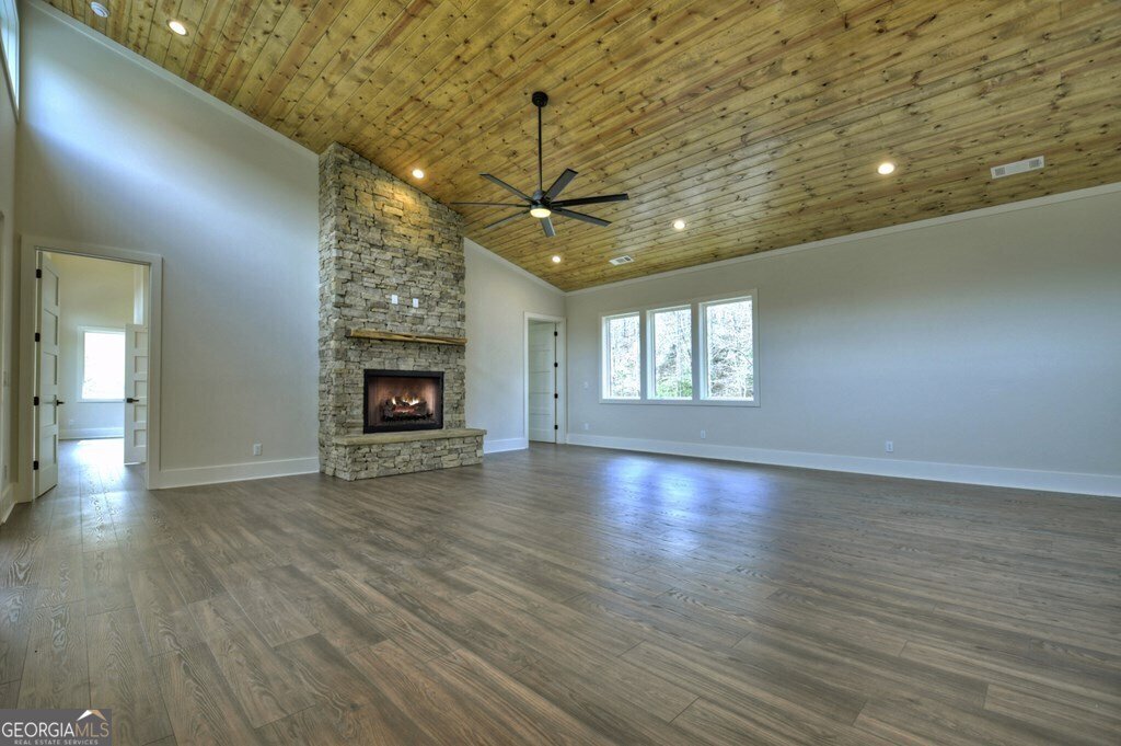 494 Riverbend Manor Blue Ridge - 28