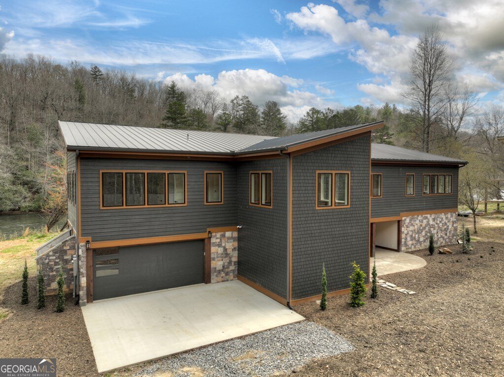 494 Riverbend Manor Blue Ridge - 57