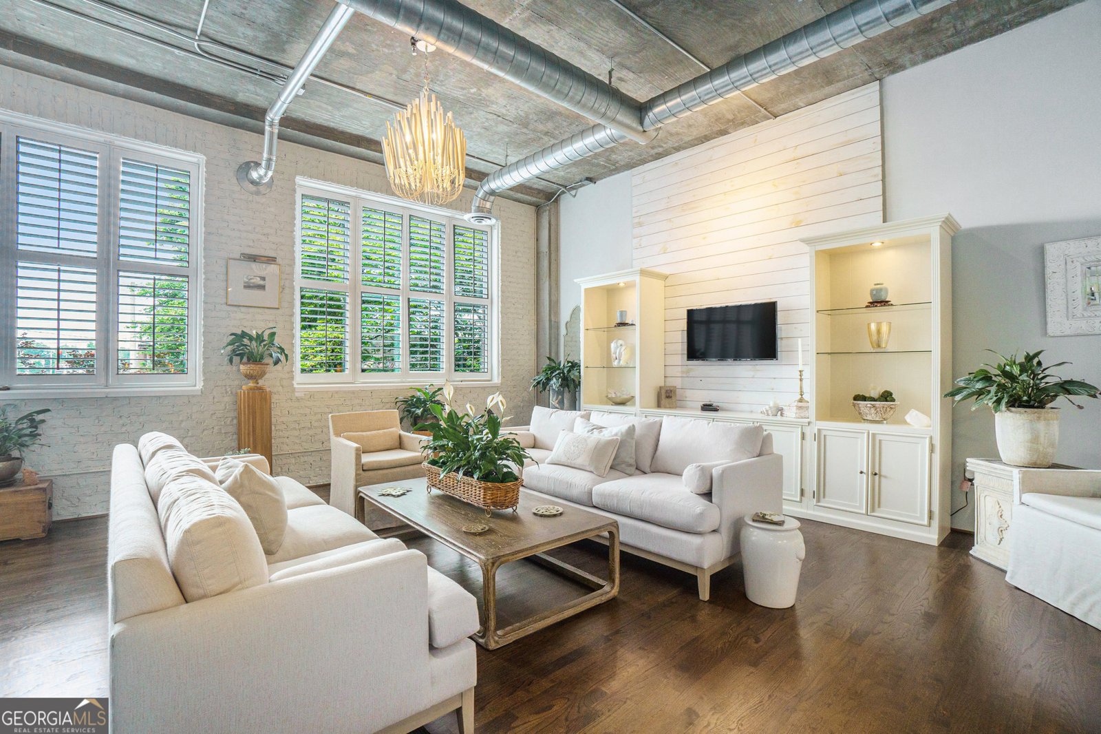 3235 Roswell Road Atlanta - 1