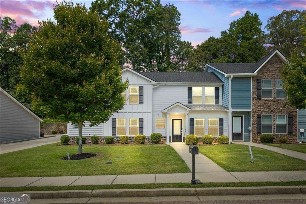 5880 Garden Circle Circle Douglasville - 1