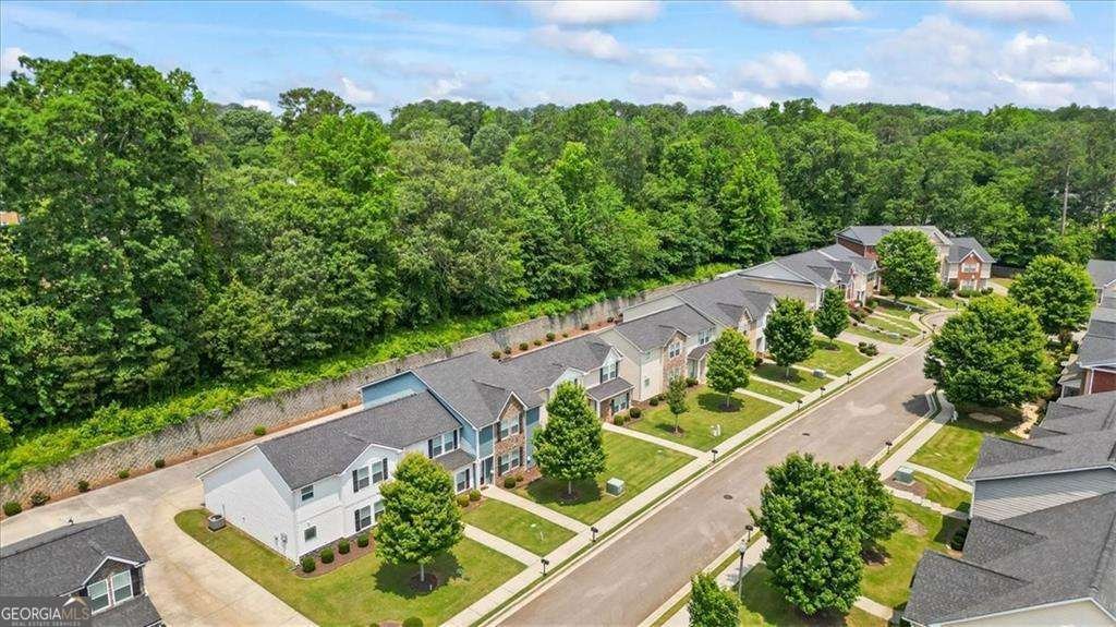5880 Garden Circle Circle Douglasville - 29