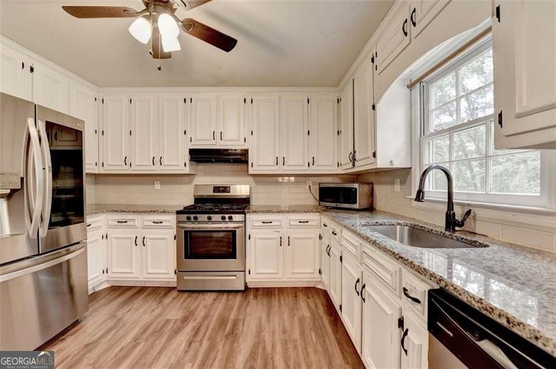 2816 HIGHLAND PARK Drive Stone Mountain - 17