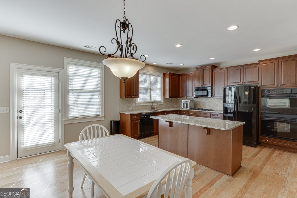 7202 Regatta Way Flowery Branch - 16