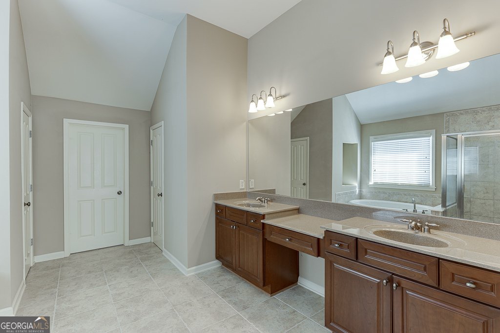 7202 Regatta Way Flowery Branch - 41