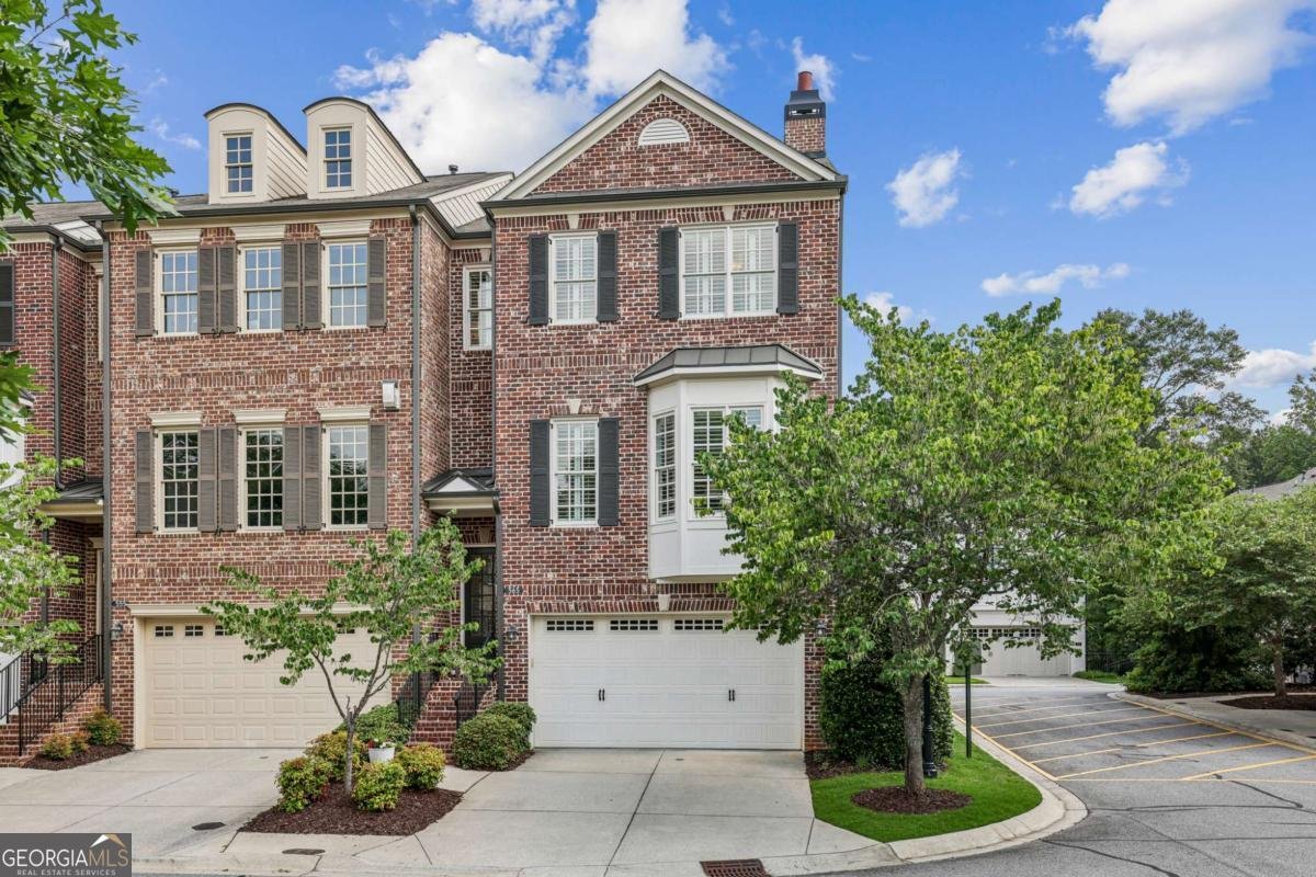 565 Rose Garden Lane Alpharetta - 1