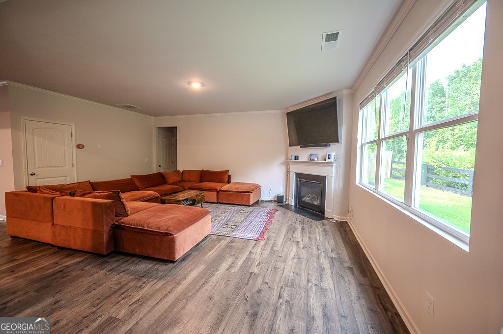 6827 Chataran Drive Lithia Springs - 10