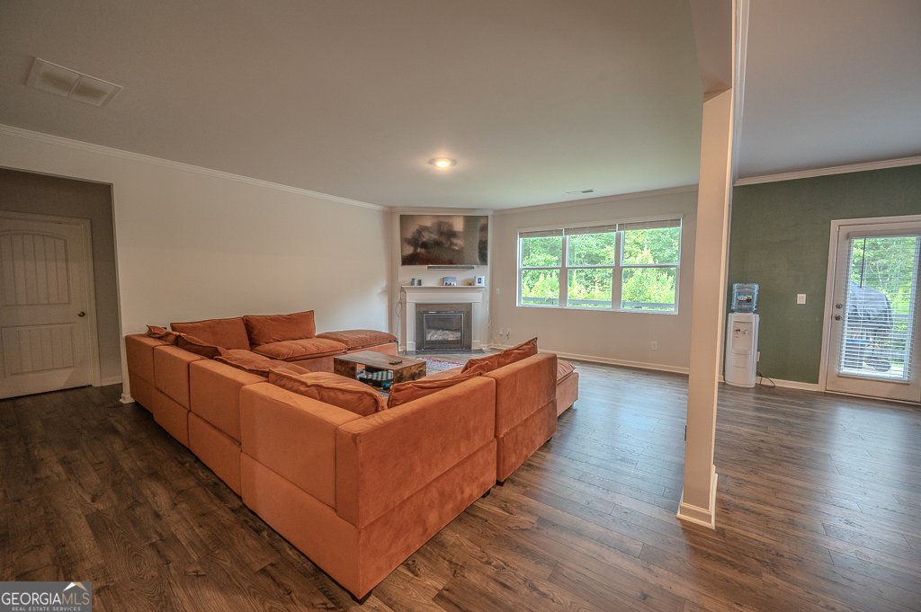 6827 Chataran Drive Lithia Springs - 11