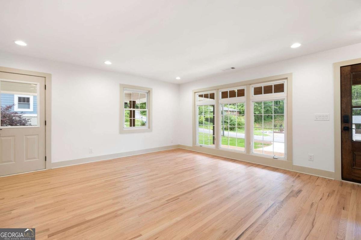 3590 LEE Street Smyrna - 10