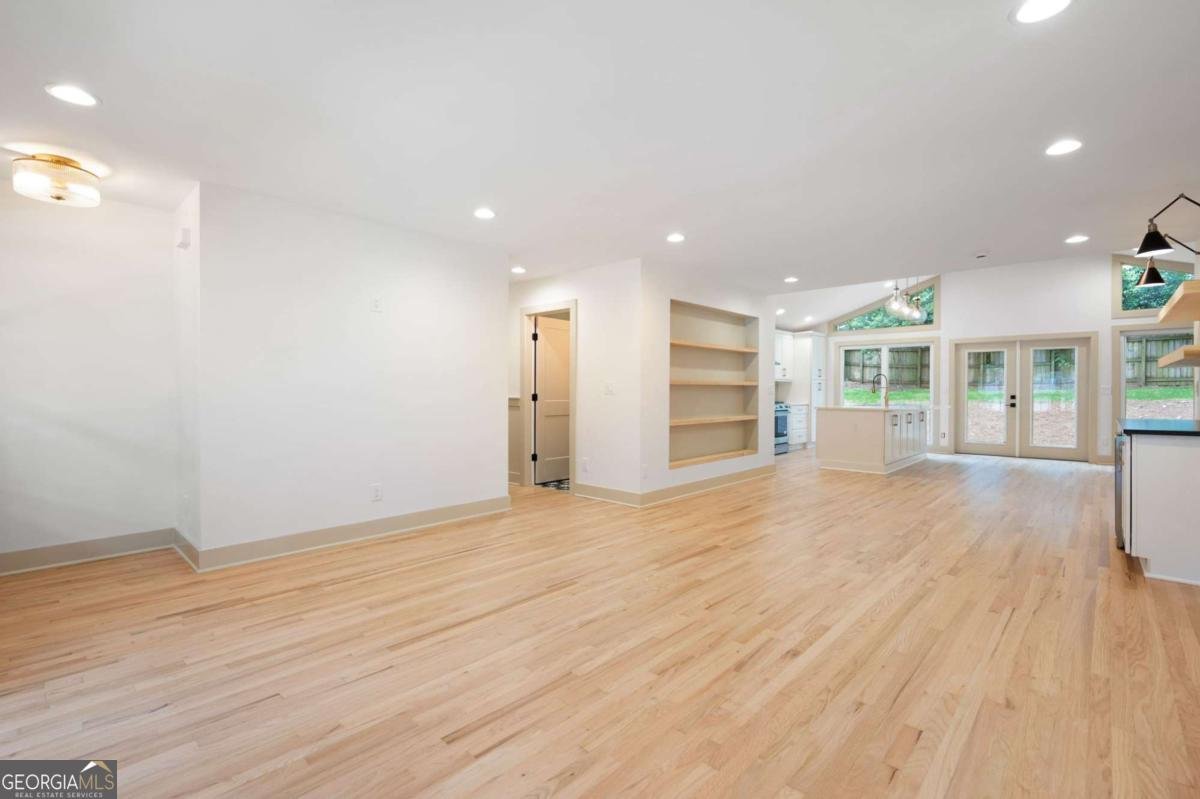3590 LEE Street Smyrna - 11