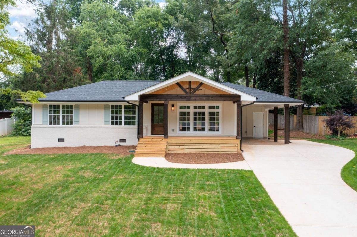 3590 LEE Street Smyrna - 2