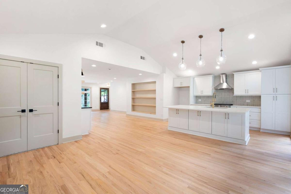 3590 LEE Street Smyrna - 24