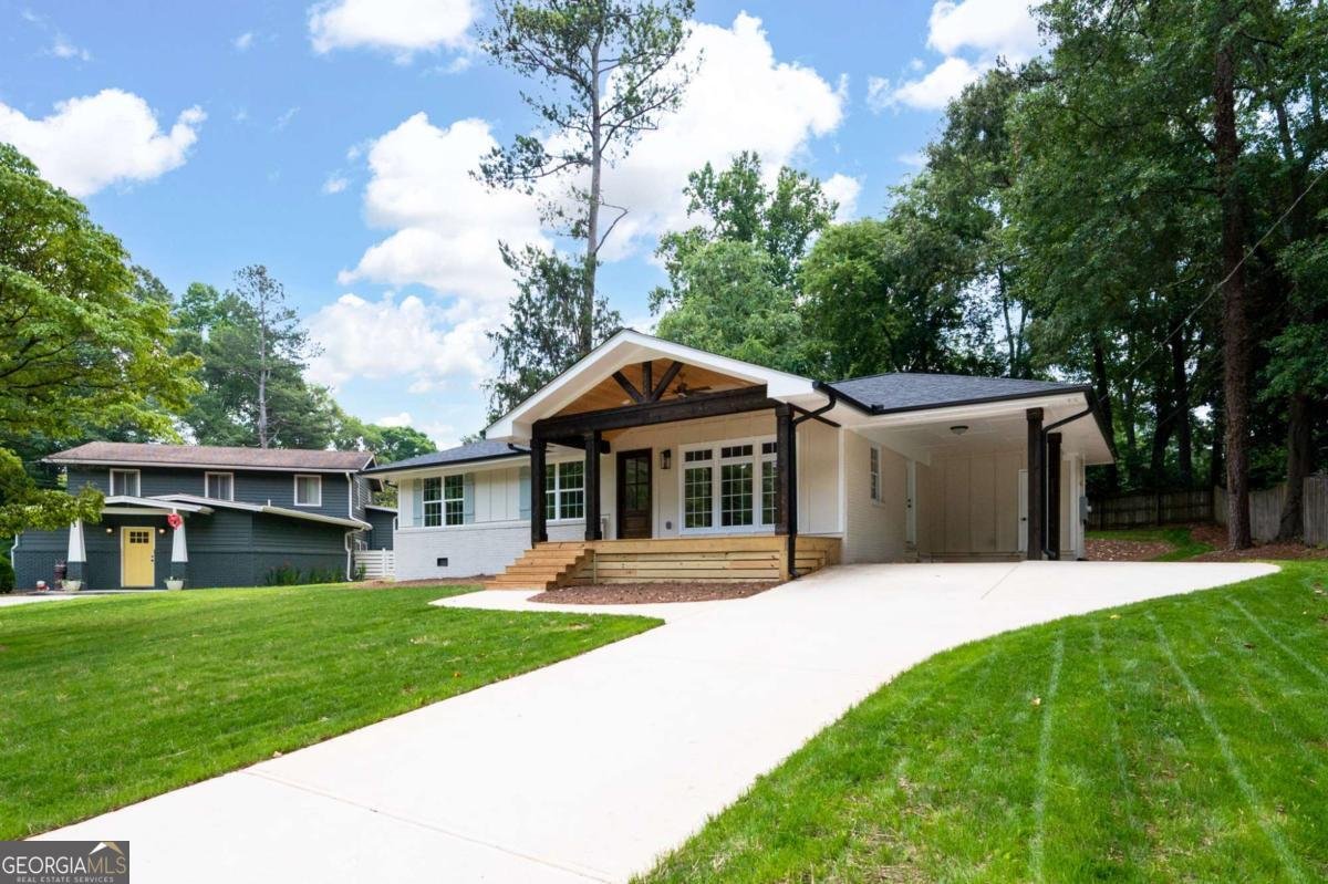 3590 LEE Street Smyrna - 42