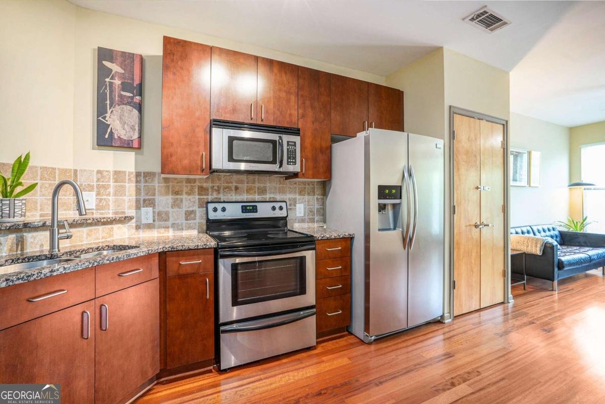 898 Oak Street Atlanta - 7