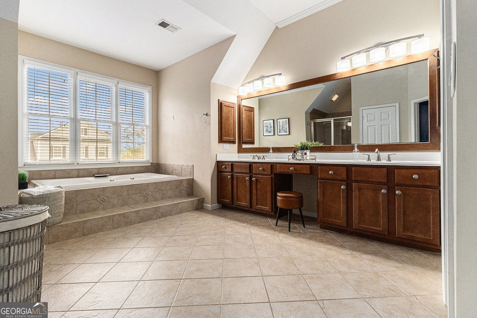 892 Gramercy Hills Lane Mableton - 32