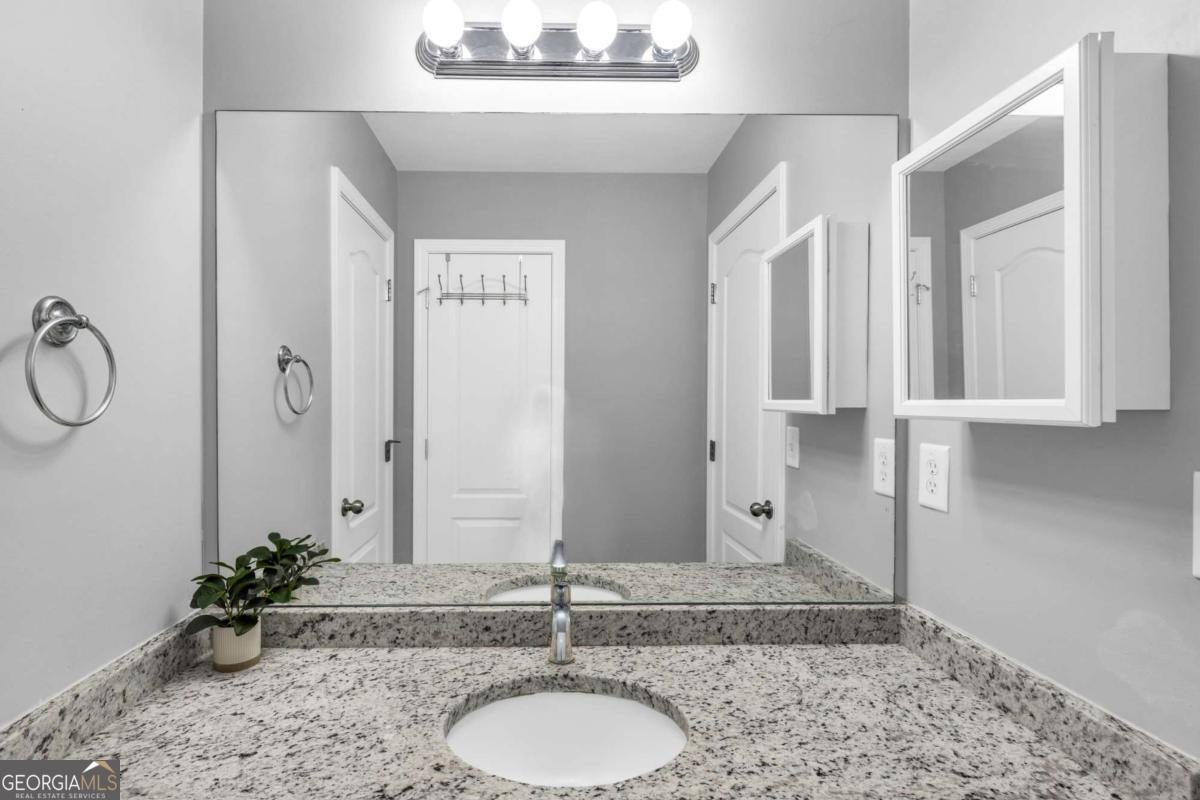 301 Lane Drive Winder - 18