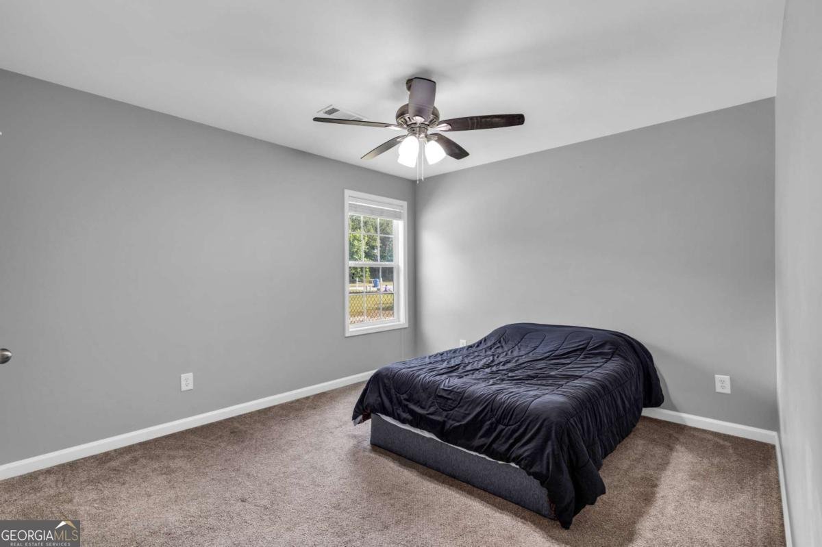 301 Lane Drive Winder - 22