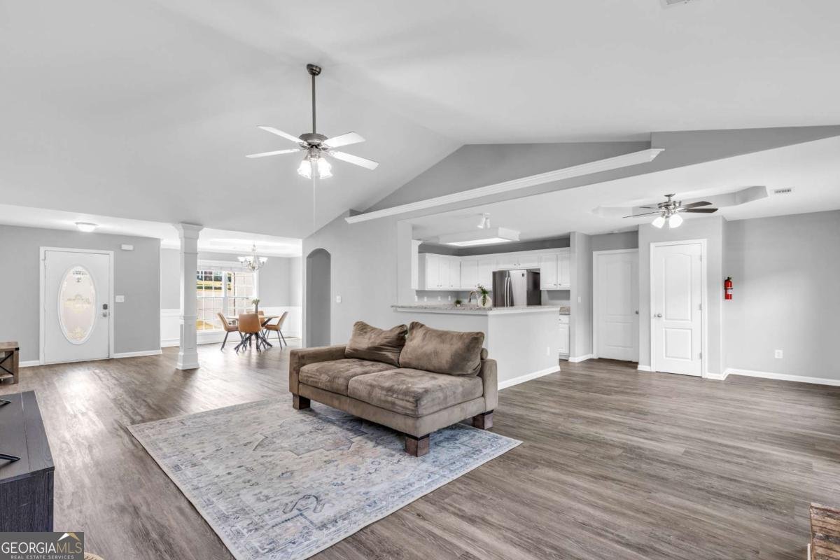 301 Lane Drive Winder - 4