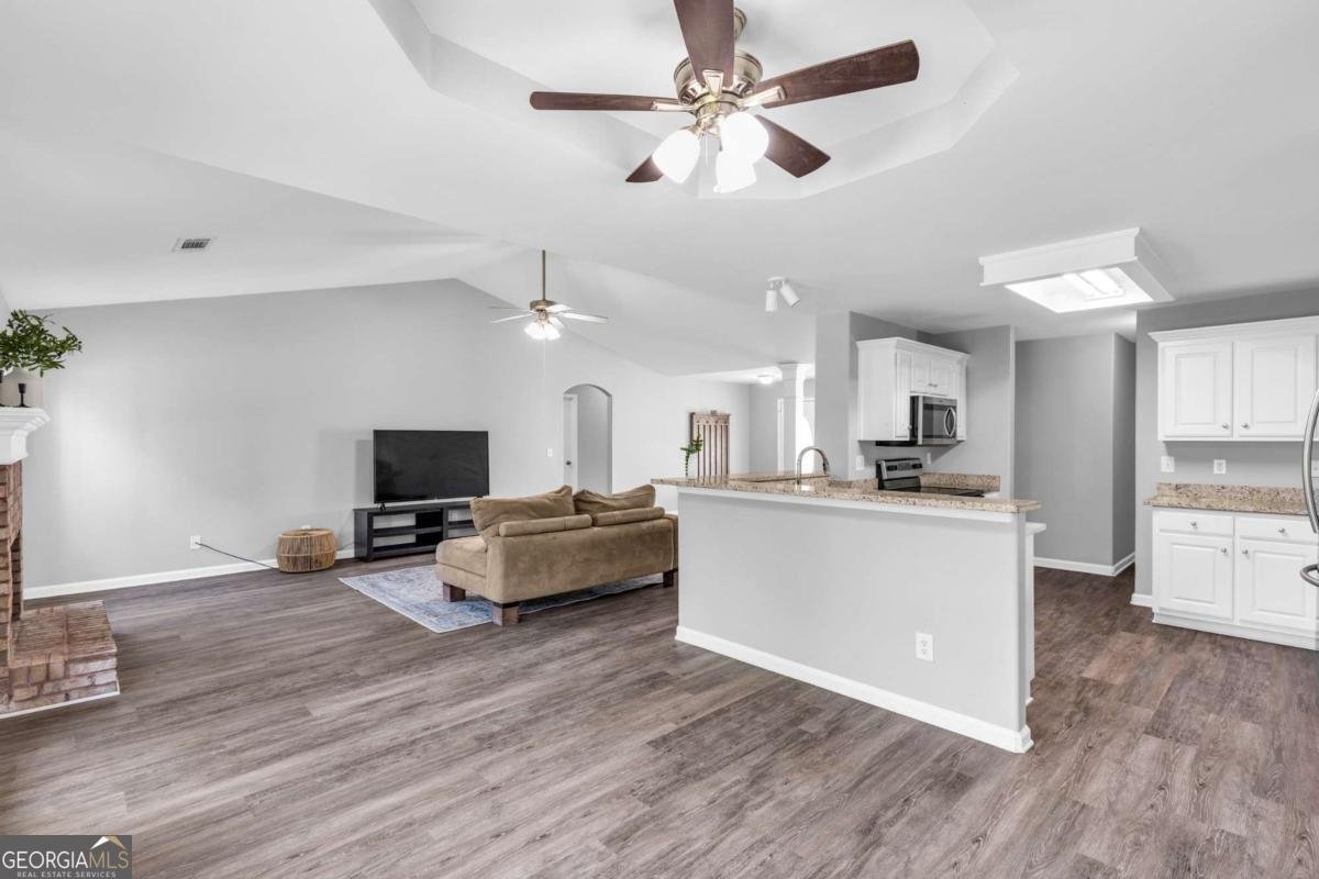 301 Lane Drive Winder - 7