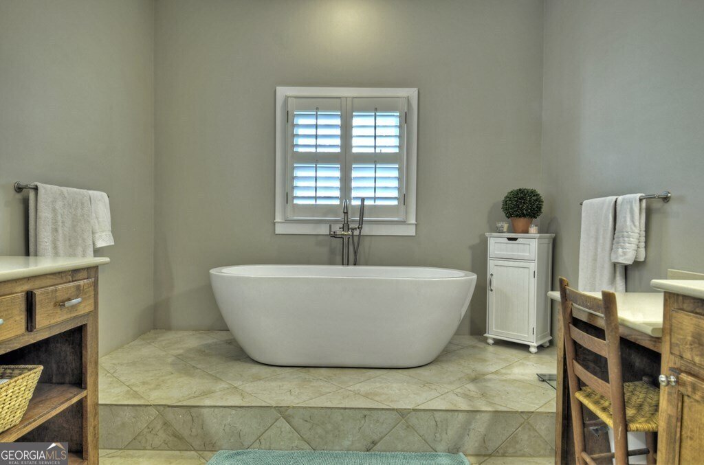 448 Riverbend Manor Blue Ridge - 36