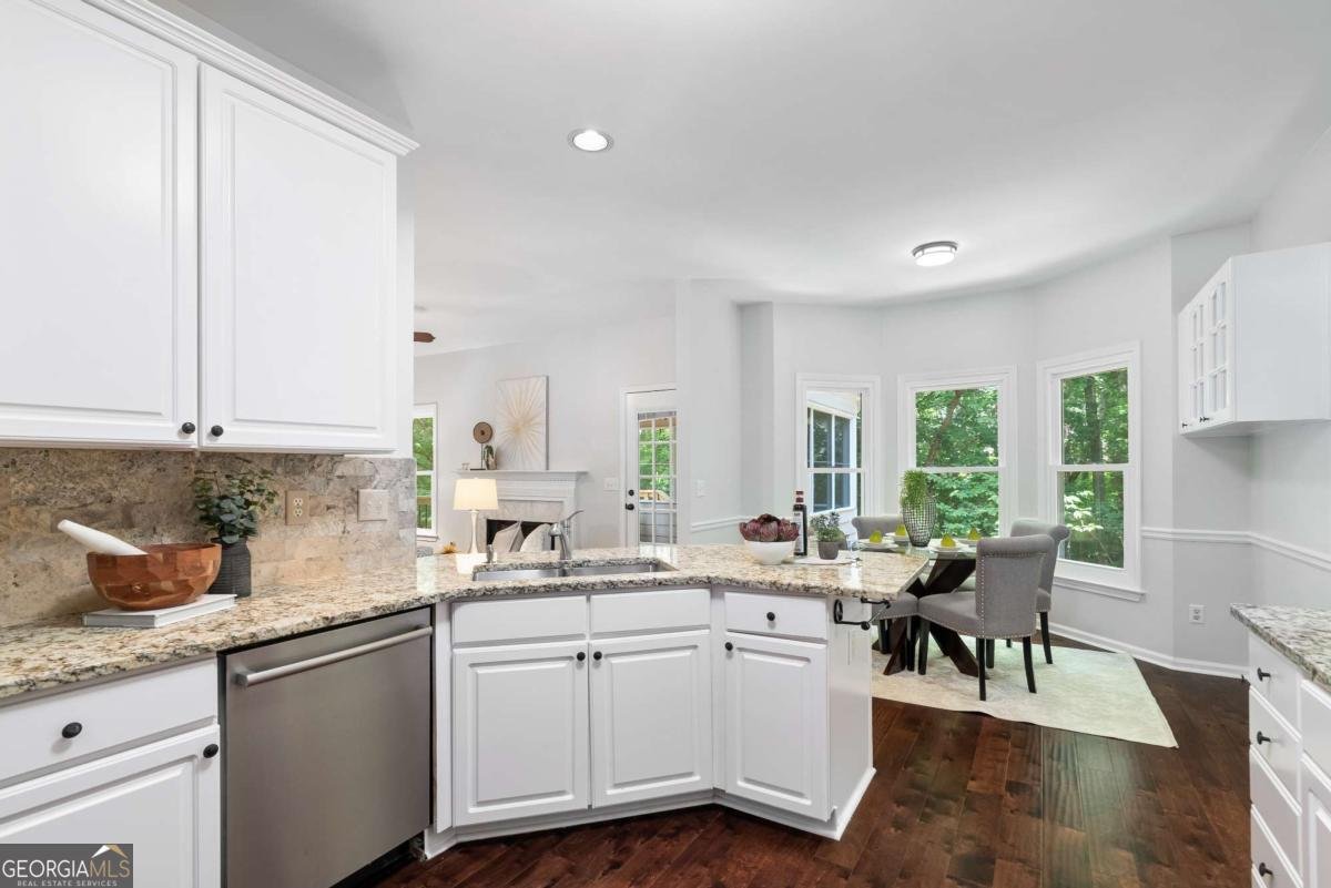 3335 Maple Terrace Drive Suwanee - 25
