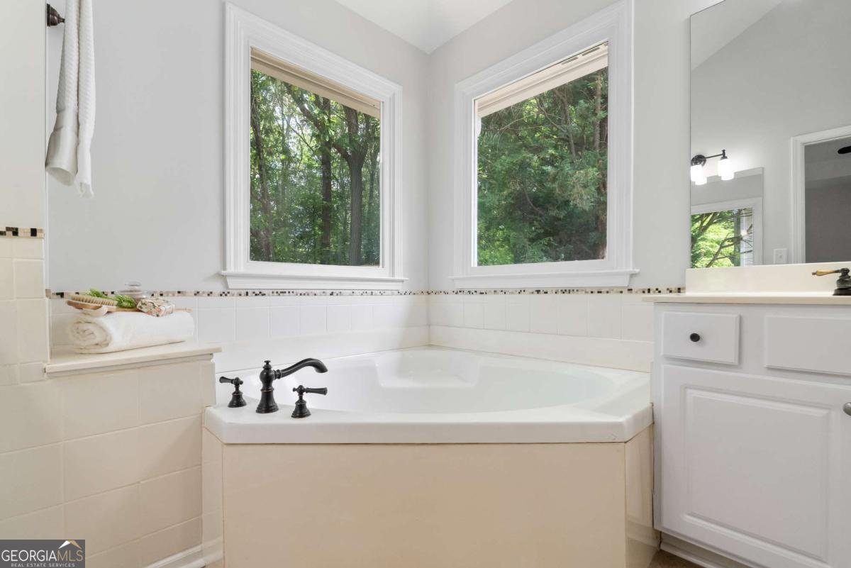 3335 Maple Terrace Drive Suwanee - 40