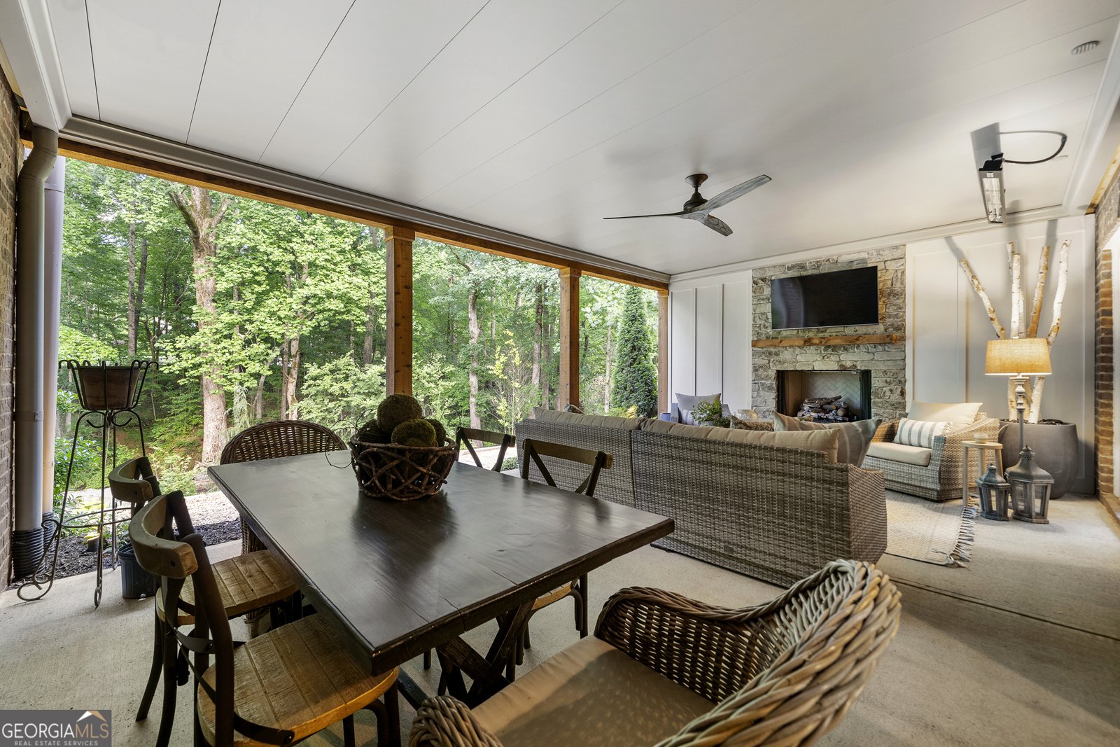 16045 Segwick Drive Milton - 90