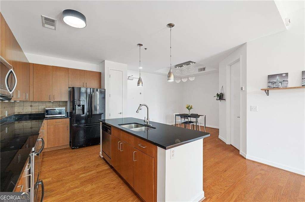 711 Cosmopolitan Drive Atlanta - 2