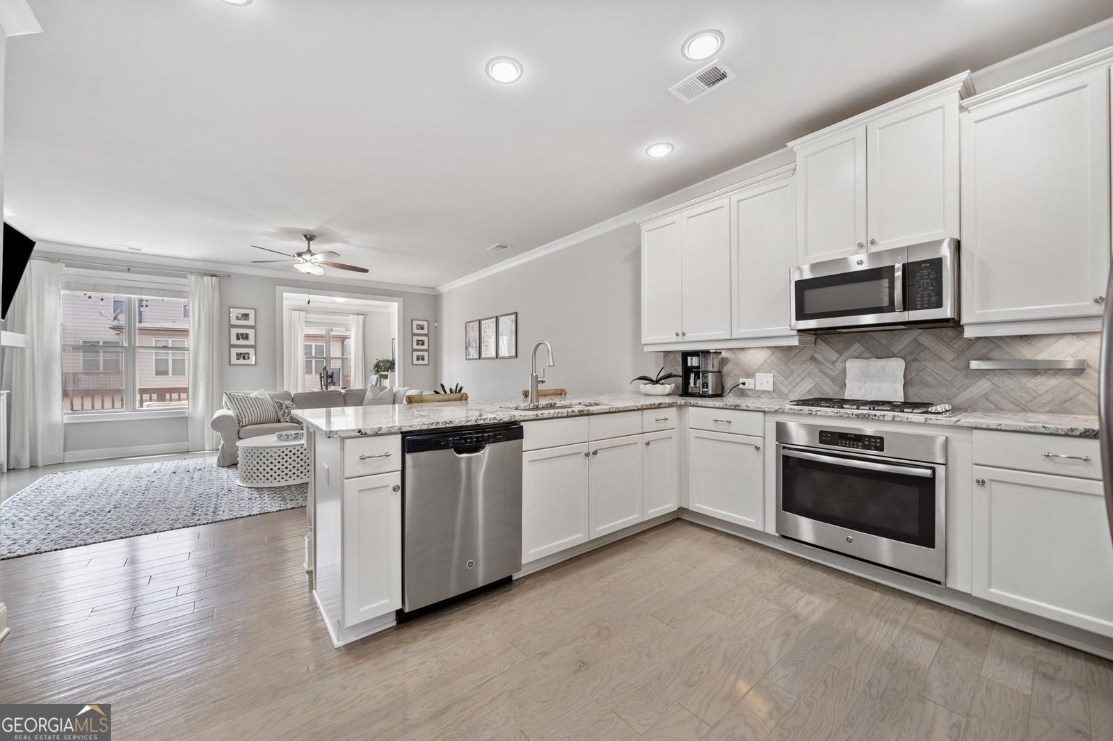 1094 Township Square Alpharetta - 9