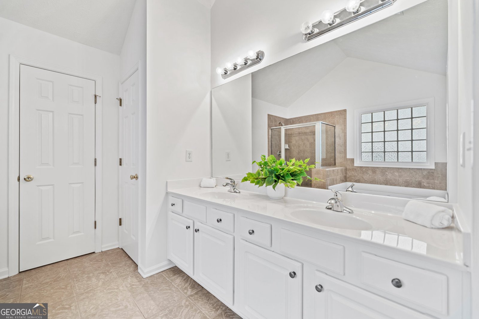 554 Grand Ashbury Lane Sugar Hill - 17