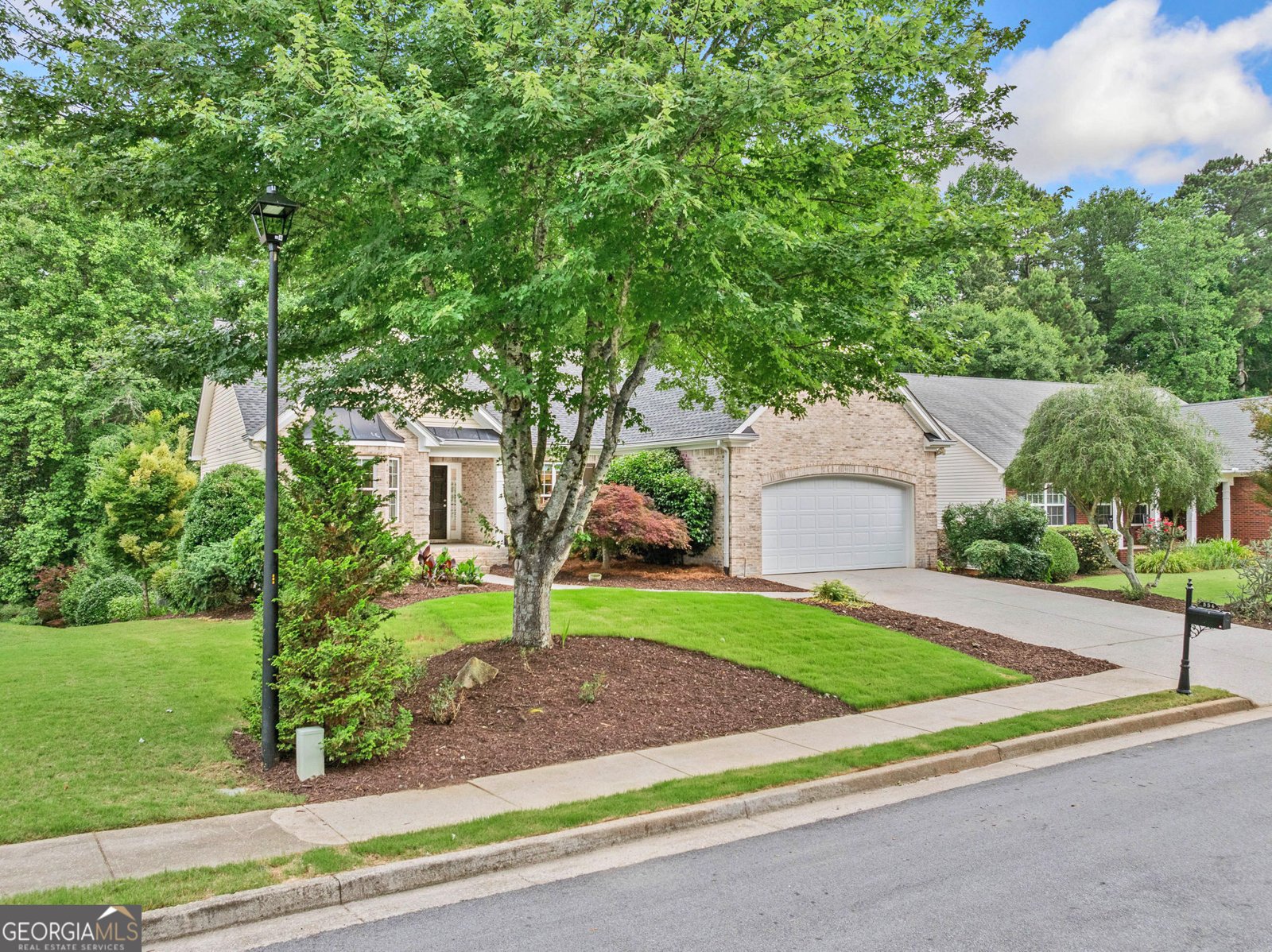 554 Grand Ashbury Lane Sugar Hill - 2