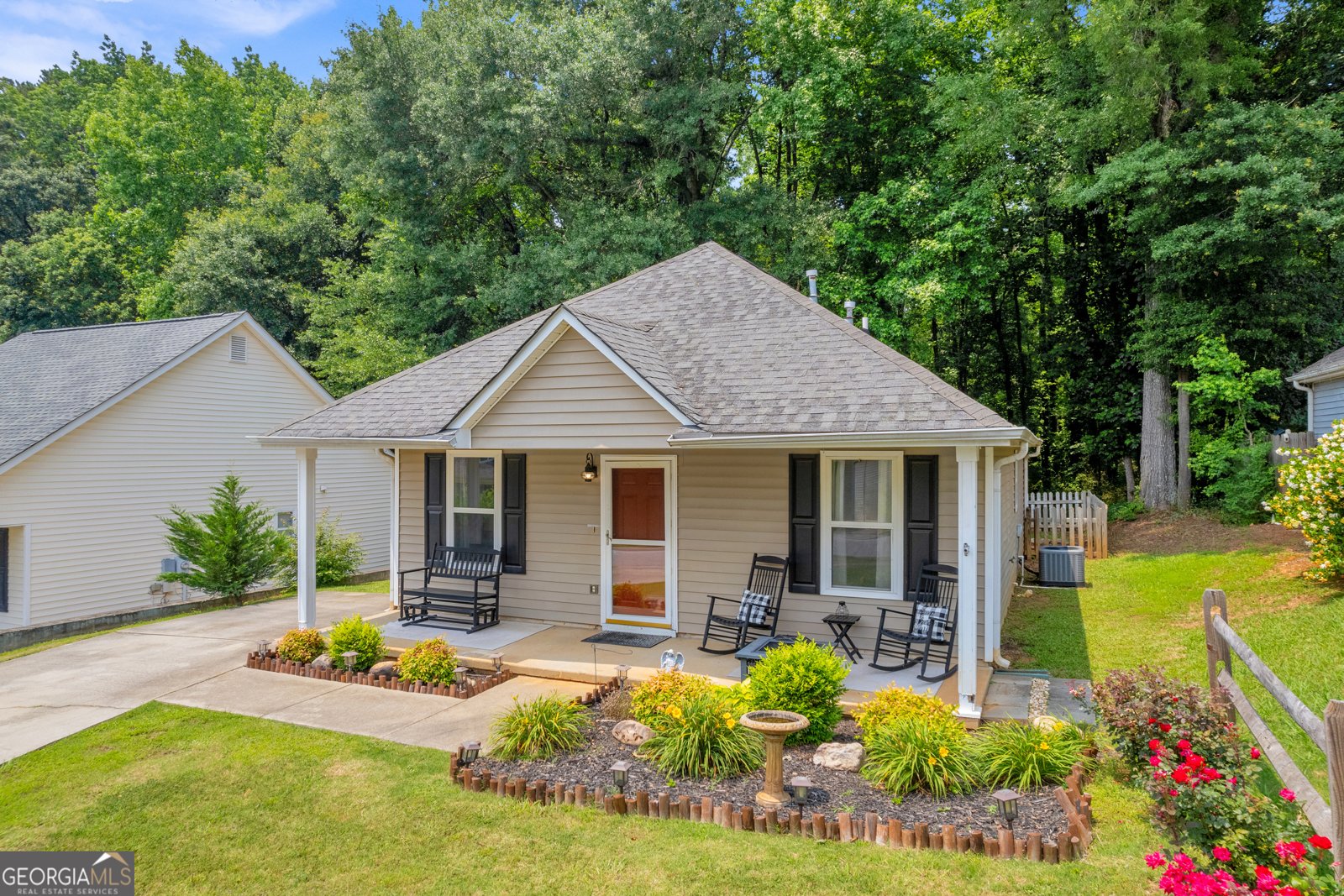 136 Glynn Addy Drive Stockbridge - 2